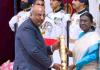 Surat: President Droupadi Murmu honors Nilesh Mandalewala, the 'Organ Man of India', with Padma Shri