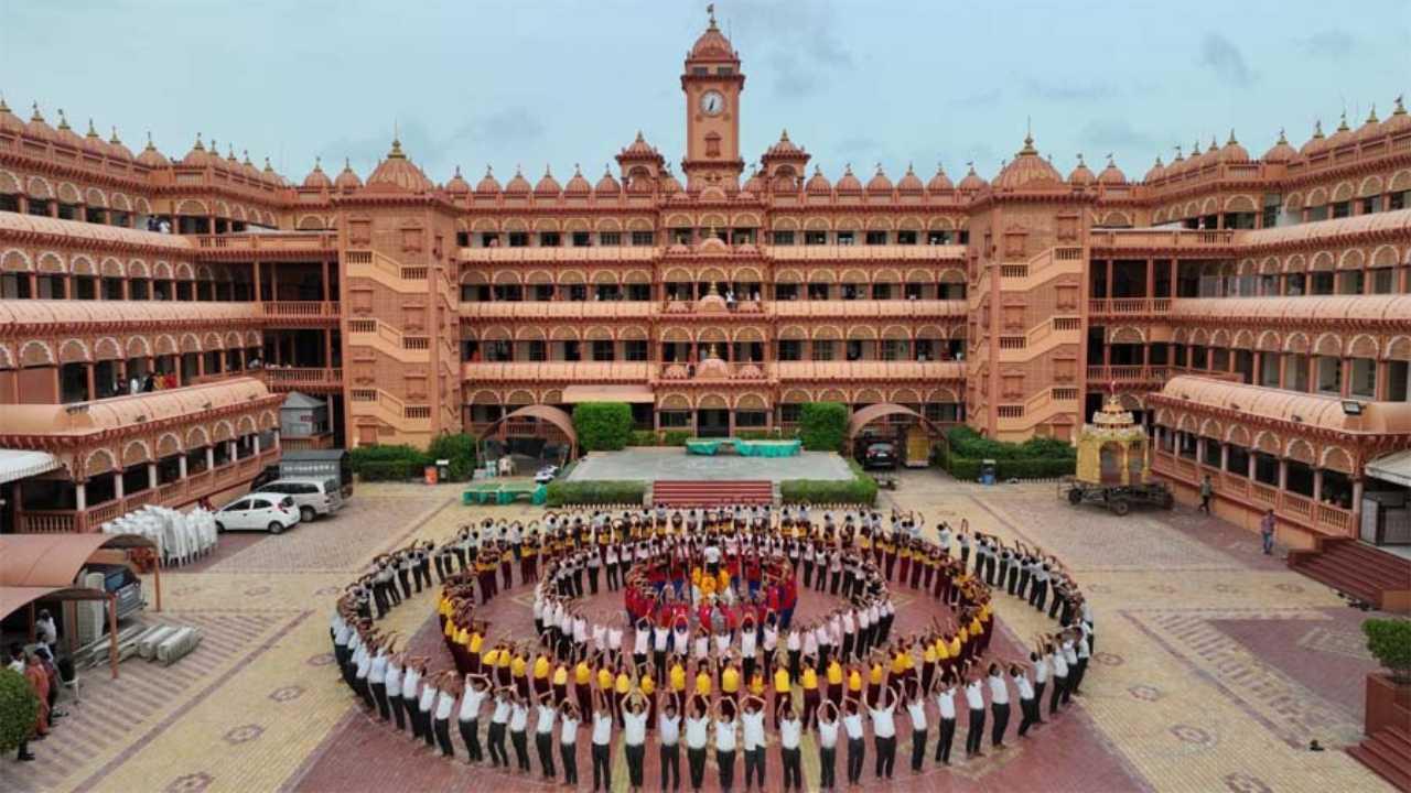 Surat Students Celebrate International Day of Yoga with a Human