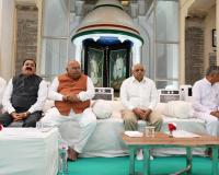 Chief Minister Bhupendra Patel Honors Mahatma Gandhi on His Birth Anniversary