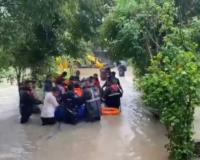 Heavy Rains Cause Waterlogging in Surat, Hostel Evacuated