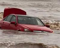 Luxury Mercedes Car Gets Stuck in Sand at Surat’s Dumas Beach Despite Vehicle Ban