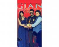 Advocate Vinay Kumar Dubey Honoured by Bollywood Actress Divya Khosla Kumar and Actor Darshan Kumar