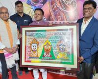 Kalahandi’s Artistic Legacy Thrives: Vedanta Presents Saura Painting to CM, Symbolizing Regional Pride