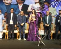 Jacqueline Fernandez Joins Lux Cozi’s Grand Indore Meet, Over 2000 Retailers Attend
