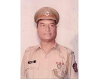 Mulkha Vegala (Extraordinary) Untold Story of uncommon Dr. S. R. Kapse Police Officer