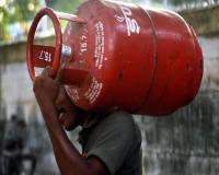 Commercial LPG Cylinder Prices Rise by ₹195 in Delhi