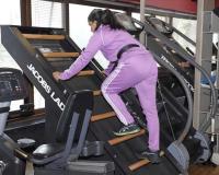 Vadodara's 'Squat Queen' Inderjeet Kaur Mann Breaks Her Own Record with Over 3000 Squats