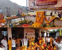 Surat: Lord Parshuram's Birth Anniversary Celebrated with Gaushala Service and 56 Offerings
