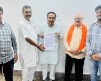 Demand for Daily Train Services Amid Growing Crowds in Surat-Udhna
