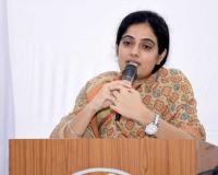 Transfer of Mamta Hirpara, the officer who gave a new direction to development in Vadodara, to Ahmedabad