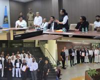 Surat: District Lawyers Association Submits Representation Letter to Collector and Police Commissioner