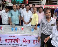 Surat: Distribution of 10,000 glasses of buttermilk in Parvat Patiya, signature campaign conducted under the Cow Respect Campaign