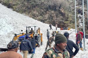7 tourists killed in Sikkim avalanche; 350 rescued 