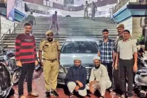 Surat : Police Arrest Brothers for Dangerous Car Stunt