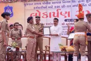 Surat : Harsh Sanghvi Inaugurates 40 Residences for Surat Railway Police