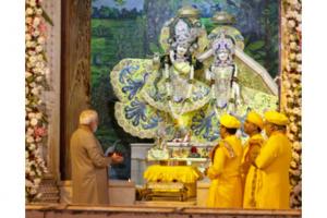 Modi becomes first PM to visit Krishna Janambhoomi temple