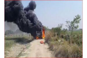 Tragedy Strikes Wedding Procession in Ghazipur: Bus Fire Caused by High-Tension Wire