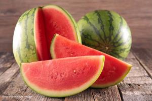 Beat the Heat with Watermelon: A Natural Hydrator and Cooler