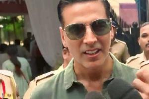 Bollywood Stars Cast Votes, Akshay Kumar Votes for the First Time