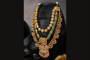 Zaveri and Co.  Celebrates the glamour of Heeramandi with Elegant New Collection