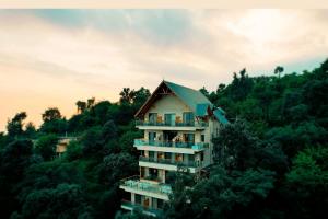 Discover the Serene Side of Dharamshala with Luxurious Stays and Top Attractions