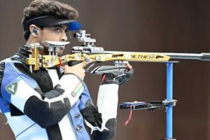 Swapnil Kusale Wins Bronze in Men's 50m Rifle 3P at Paris Olympics