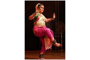 Renowned Actress Meenakshi Seshadri Revives Classical Dance Journey at Chakradhar Festival