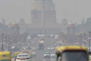 Delhi Air Quality Deteriorates to 'Severe Plus,' Smog Blankets the Capital