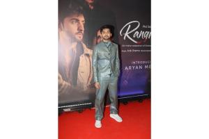 Aryan Mehta Makes a Powerful Debut in “Rangrezz”, The Indian Reimagining of Shakespeare’s Othello That Captivated Theatre Circles