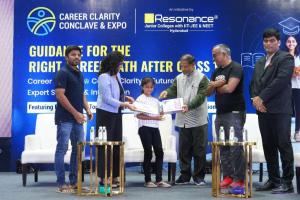 Mega ResoFast 2026 – Top 100 Achievers Awarded Tablets by Resonance