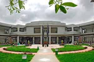 IIM Lucknow, TimesPro invite applications for the 10th intake of the Chief Strategy Officers Programme