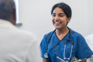 Choosing a Health Insurer You Can Trust in 2026: 9 Real-World Checks (Hospitals, Cashless, Support)