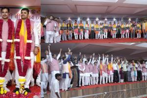 Grand Event of Vaishnav Community in Surat, Anandji Vaishnav Appointed National President and Deepak Manda as Gujarat State President