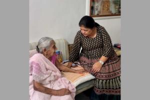 Vadodara: 104-year-old Savita Ba ready to vote, an inspiring example of democracy