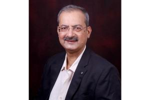 The Real Story Behind Sarkar Palmistry’s Rise In Mumbai