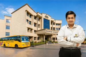 JEE Main 2026 Topper: Maxfort School Rohini’s Aditya Gupta Scores Perfect 300/300, Secures AIR 1