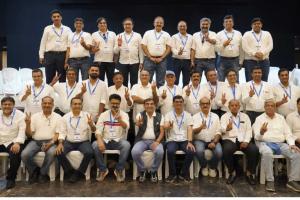 Victory of 'Sahakar Panel' in Surat Chamber of Commerce Managing Committee Elections, All 44 Candidates Win
