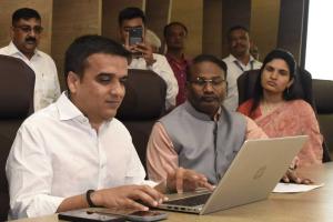 Surat: Deputy Chief Minister Harsh Sanghvi appeals for participation in digital 'Self-Enumeration
