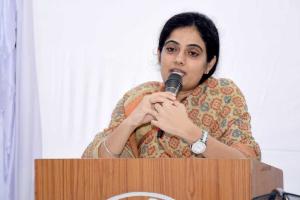 Transfer of Mamta Hirpara, the officer who gave a new direction to development in Vadodara, to Ahmedabad