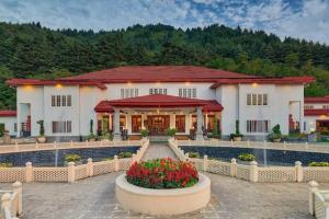 The LaLiT’s Role in Restoring Srinagar’s Pride: From Royal Residence to Cultural Bridge