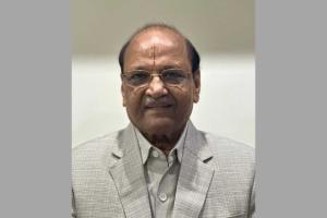 Surat: 'Developed Gujarat Industrial Policy 2026' to Provide New Direction to Surat's Textile Industry: Girdhar Gopal Mundra