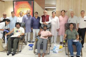 Surat: 108 Units of Blood Collected at the First Blood Donation Camp of Bahawalpur Samaj