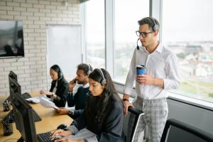 Human Experience Management for Solving Challenges in Employee Lifecycle