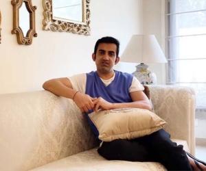 De Villiers partially agrees with Gambhir but warns against excessive tampering with player roles