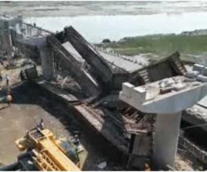 Five laborers injured after structure of under-construction bridge collapses in Gujarat's Valsad