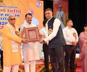 Surat: Shyam Rathi awarded Bhama Shah honor for contribution to water conservation